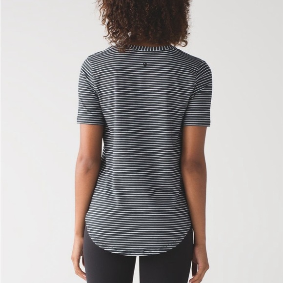 Lululemon Love Tee III - Picture 4 of 4